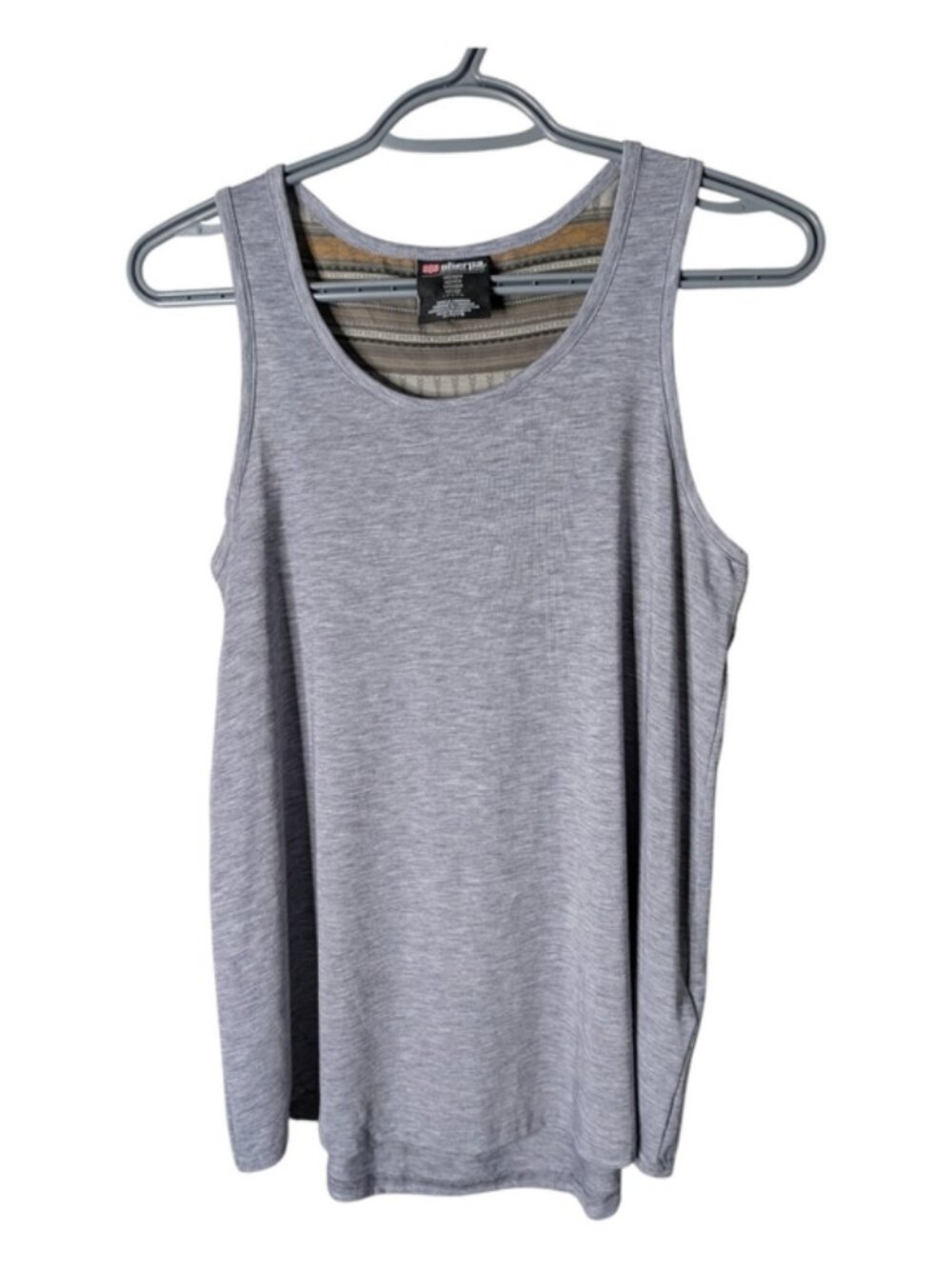 Sherpa‎ Adventure Gear Asha Gray Tank Top Activewear Size Medium Patterned Yoke